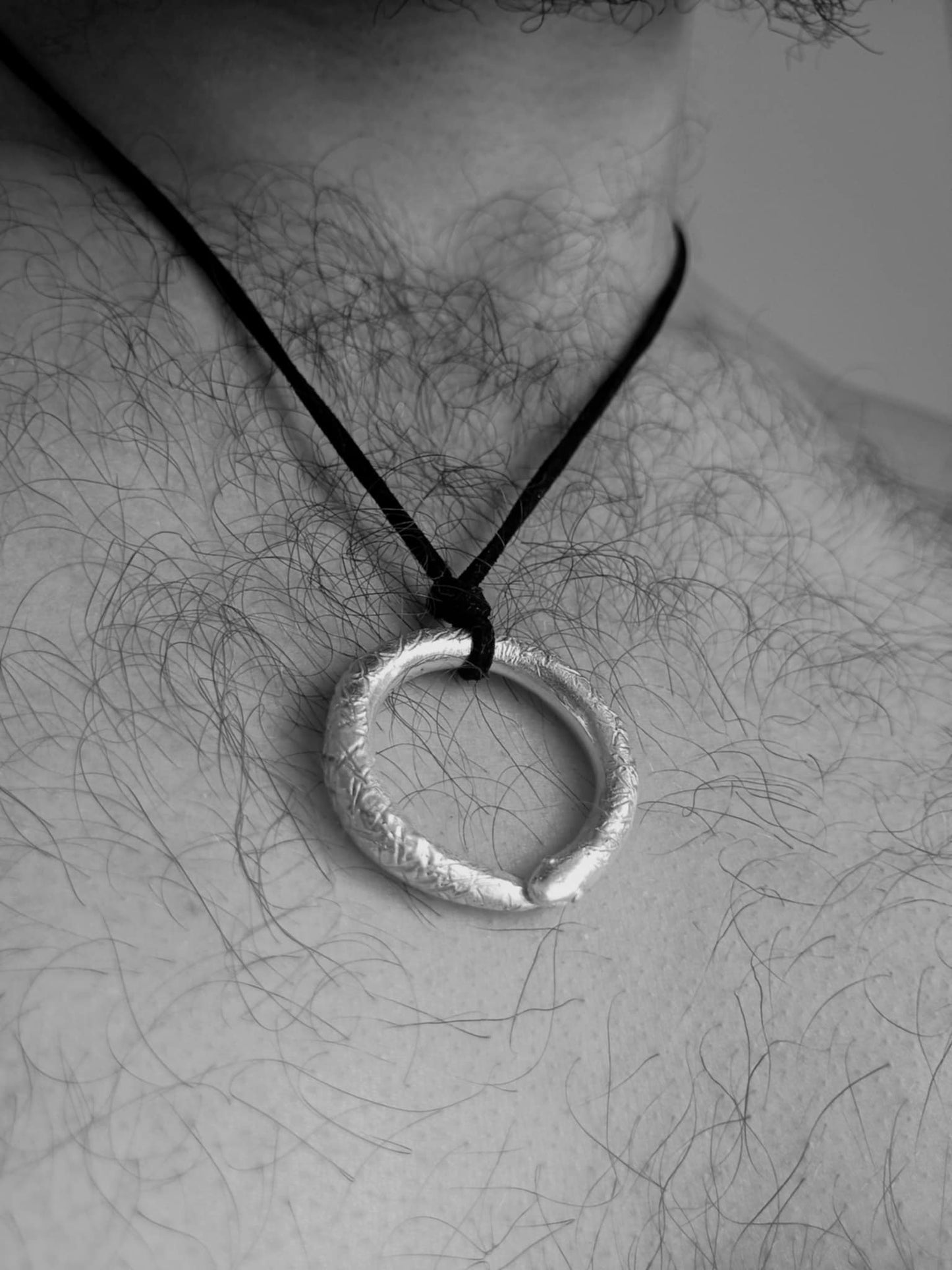 Oro Pendant