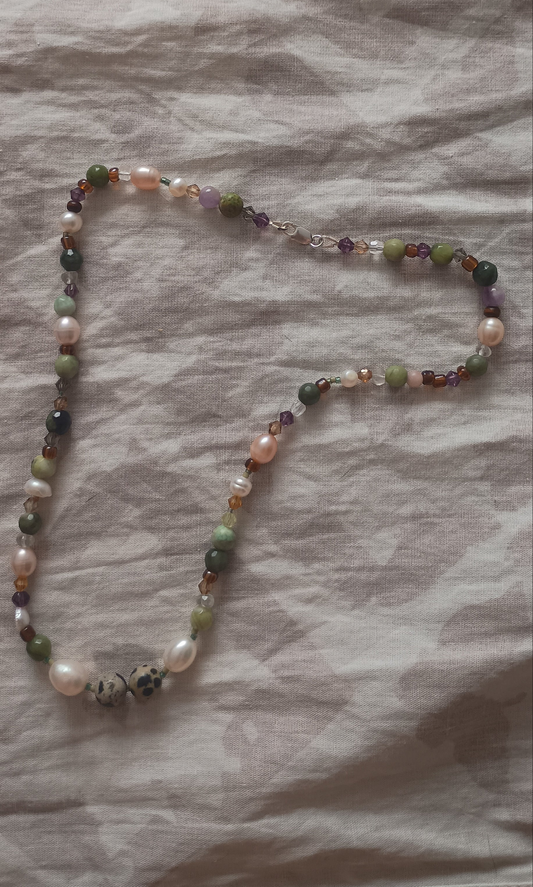 Beaded necklace 01